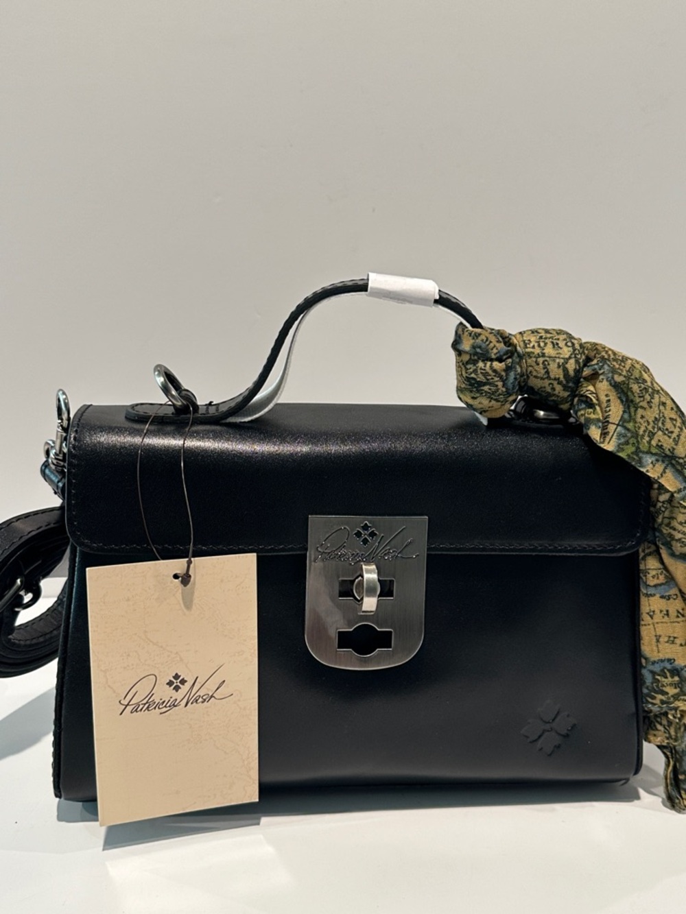 NWT Patricia Nash Anniversary Collection Spring Multi Carisbrooke Crossbody Bag.